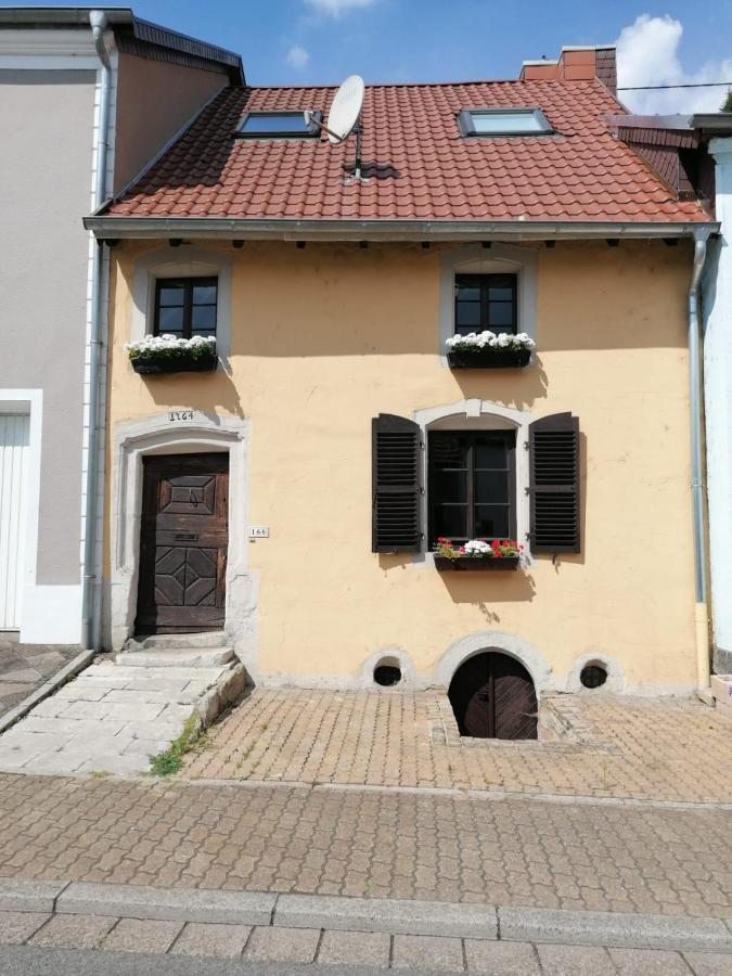 Ferienwohnung, Charmantes Bauernhaus, Ferienhaus 萨尔路易斯 外观 照片